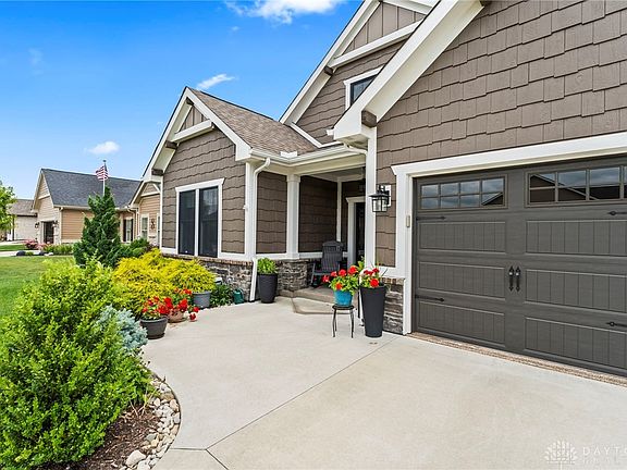 4th image of 804 Pebble Pl