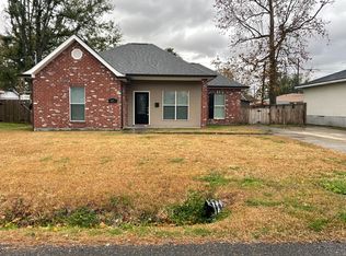 475 Barreca St, Norco, LA 70079