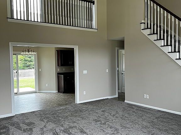 4th image of 2202 Highlander Dr