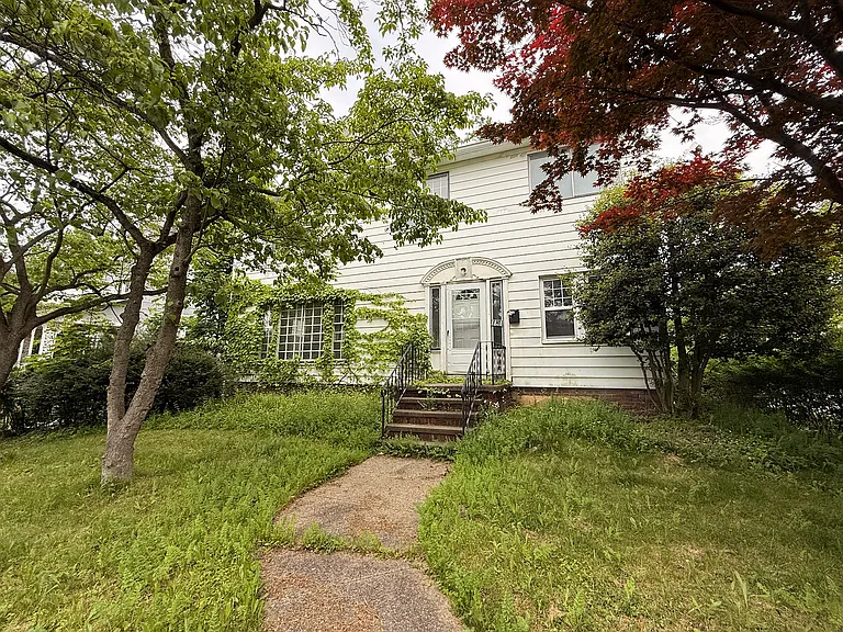 1131 Cleveland Heights Blvd — Photo 1