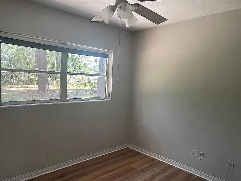 1701 NE 28th Ave — Photo 20