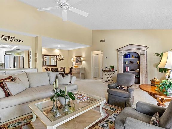 2nd image of 5802 Glencove Dr APT 305