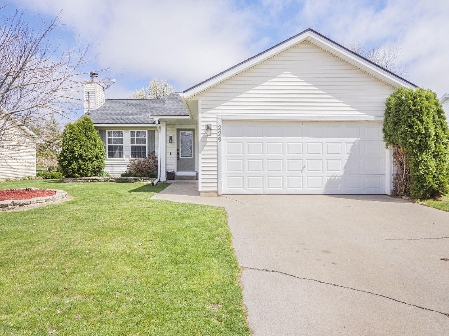 229 Country Club Rd, Holland, MI 49423 Zillow