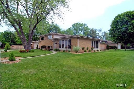 1st image of 330 N Sunset Dr
