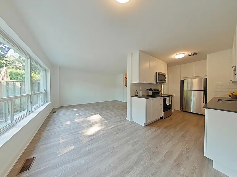 5 Cheviot Pl #11 — Photo 4