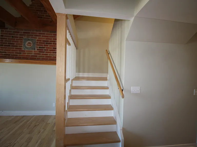 200A Ontario St — Photo 18