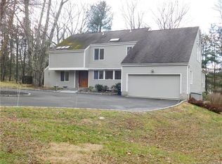 76 Mayapple Rd, Stamford, CT 06903