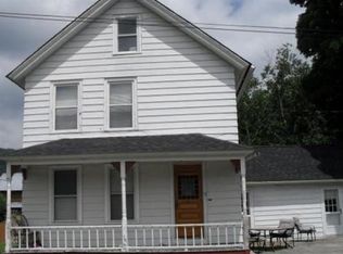 5 Andrews Ave, Chester, MA 01011