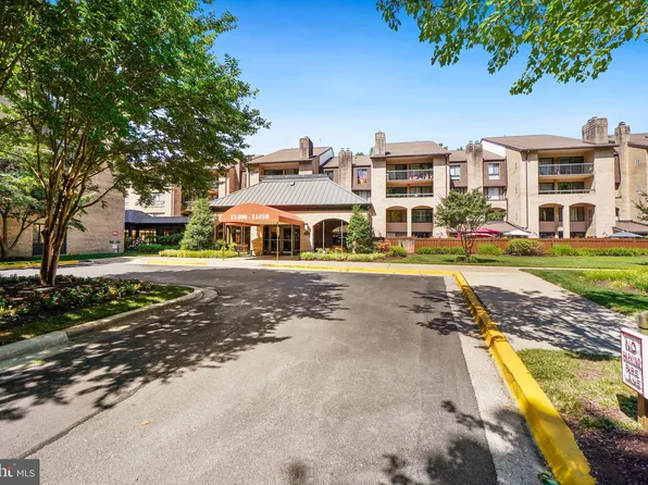 11400 Strand Dr #R-302, Rockville, MD 20852