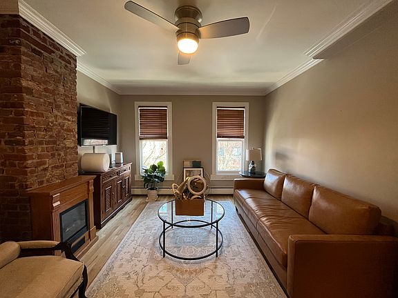 5th image of 479 Monmouth St APT 3R
