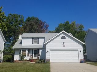 19716 Ridgeland Ave, Cleveland, OH 44135