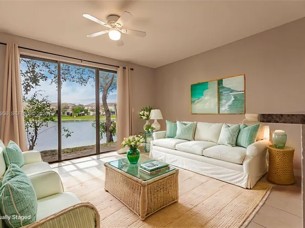 9333 SW 227th St Unit 6, Cutler Bay, FL 33190