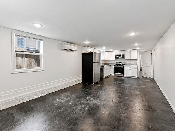 2nd image of 2215 Onzaga St #A
