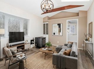 18 Maple St #14, Pepperell, MA 01463