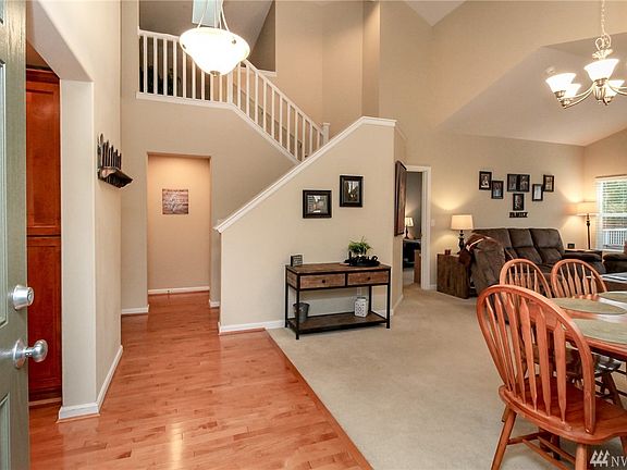 3rd image of 915 71st St SE