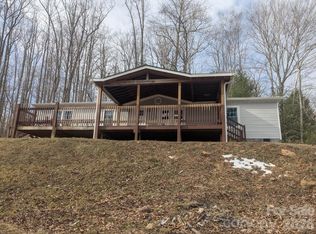 11 Gertrude Ln, Candler, NC 28715