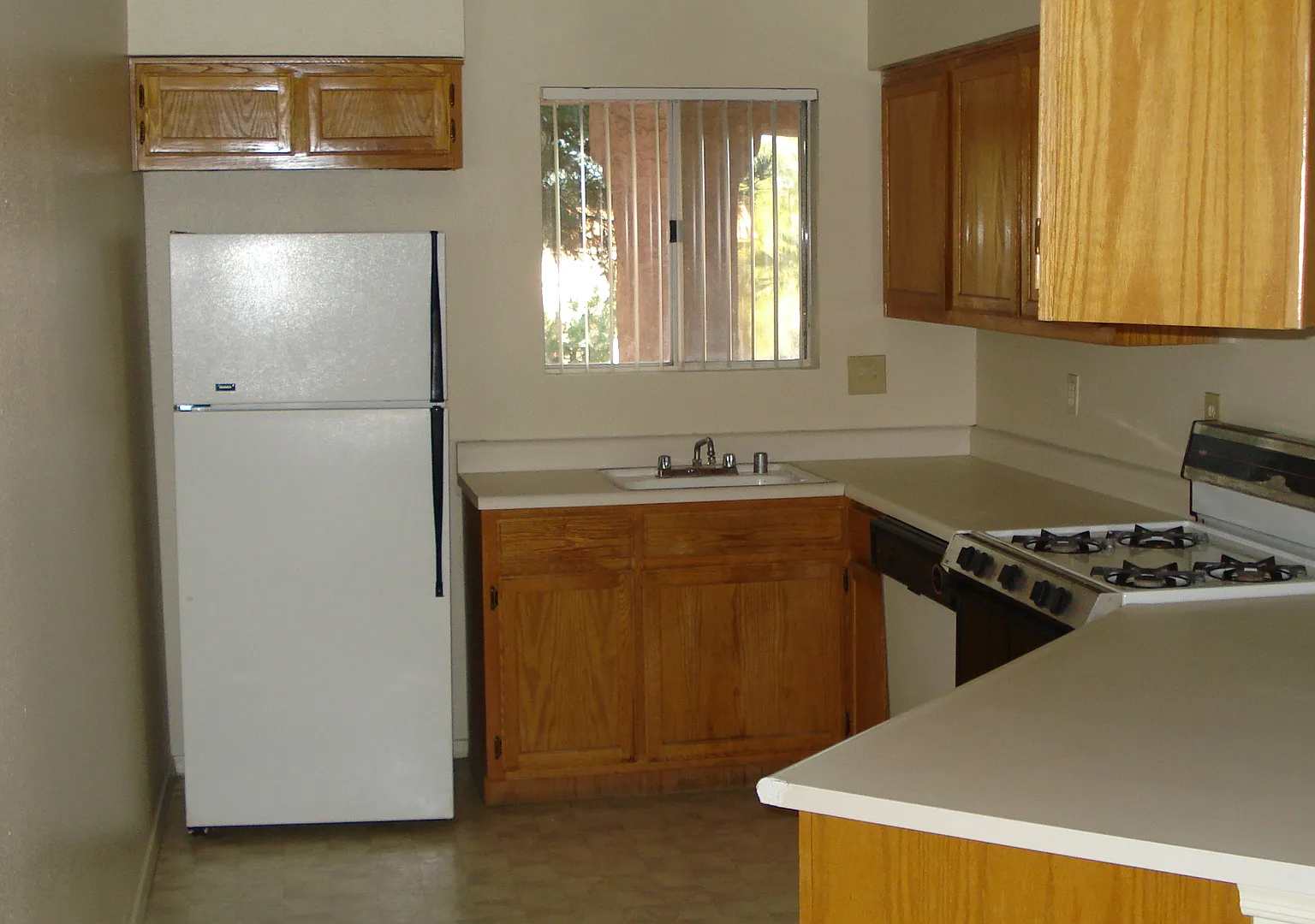 1 bed, 775 sqft, $1,080 — Photo 1