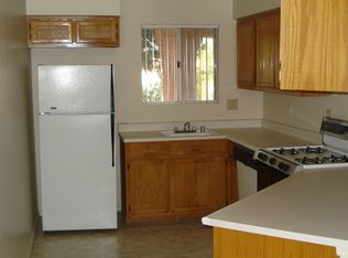 1305 E Rawhide St #2, Las Vegas, NV 89119