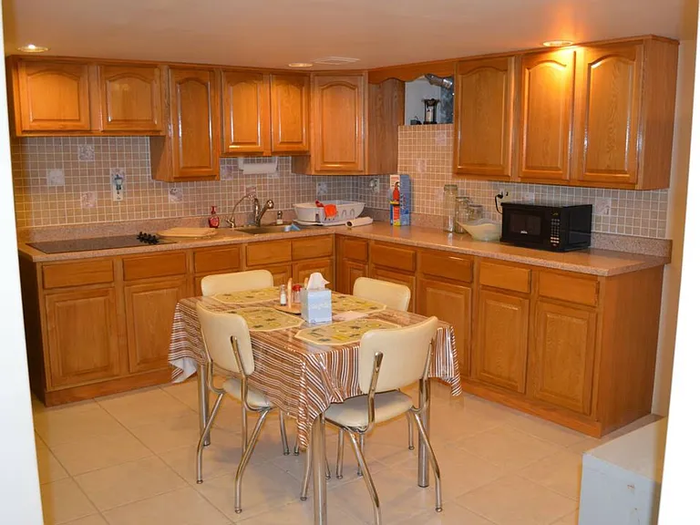 32 Logan Ave #GD — Photo 2