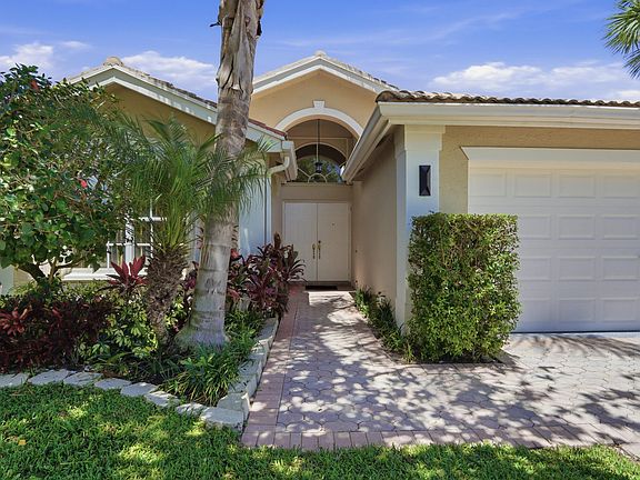 4th image of 6609 Hawaiian Avenue