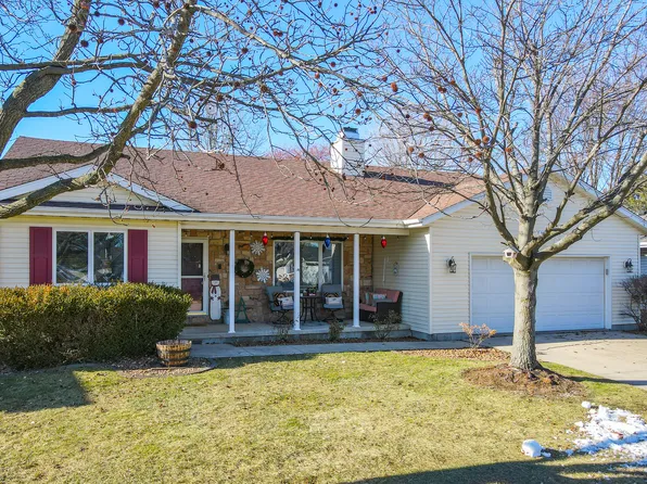 1135 Guinevere Ln, Bourbonnais, IL 60914