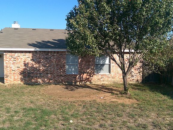 3rd image of 8124 Dripping Springs Dr