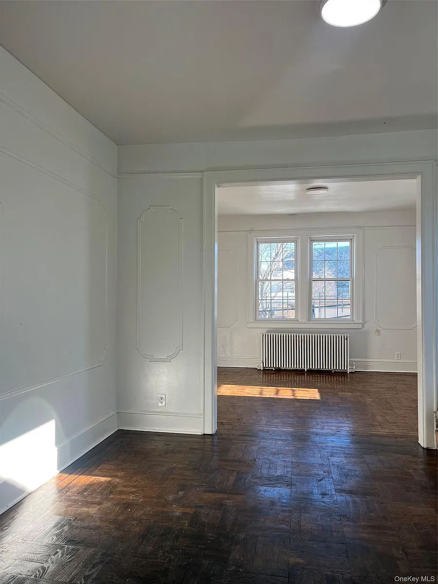 Building Photo - 23 Alida St #2S