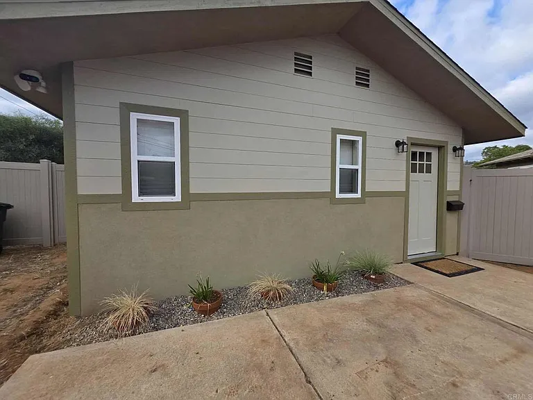 10579 Oak Creek Dr #A — Photo 1