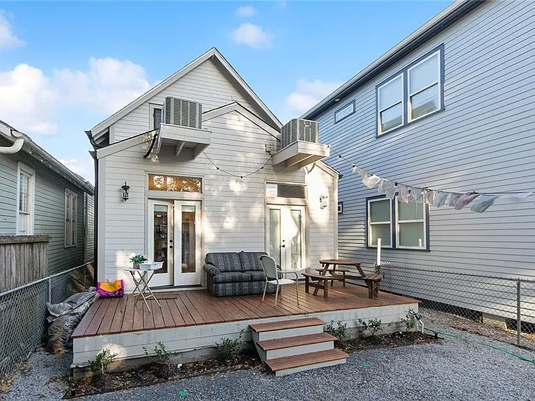 7512 Freret St — Photo 14