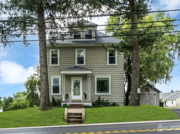 732 State Route 57, Stewartsville, NJ 08886