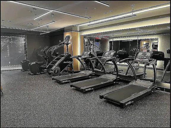 5th image of 156 Clarkson Ave #2E