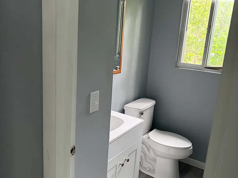 806 Hemlock St — Photo 6