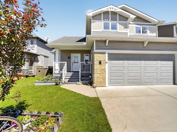 759 S Stonehaven Dr, Carstairs, AB T0M 0N0