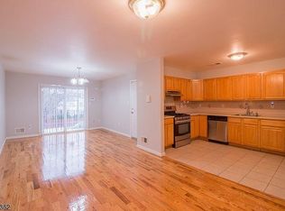 415 S 8th St #1, Newark, NJ 07103