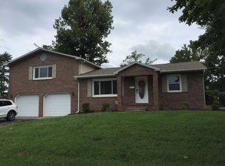 411 W Oak St, Oakland City, IN