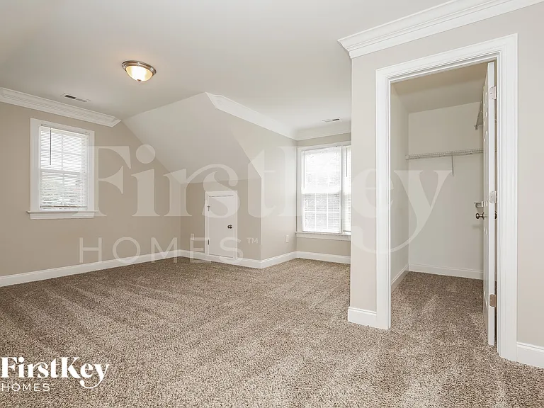 17 Orchard Grass Ct — Photo 12