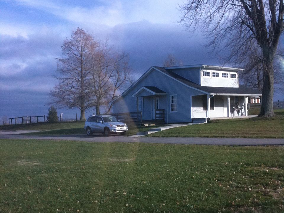 2nd image of 134 Mill Rd