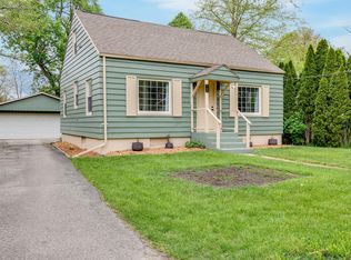 143 Rhodes St, South Bend, IN 46637