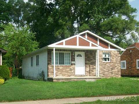 1st image of 27720 Hales St