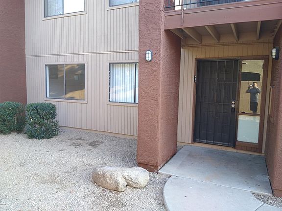 3rd image of 3810 N Maryvale Pkwy APT 1020