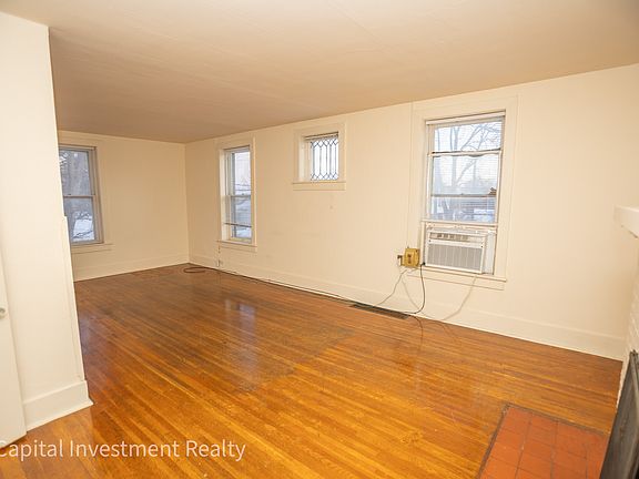 3rd image of 1616 W Main St #B
