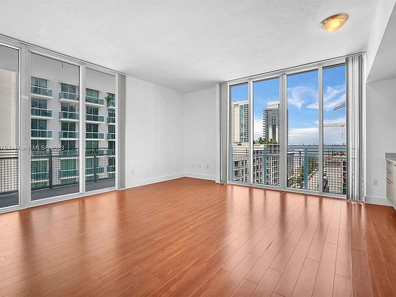 3rd image of 350 NE 24th St APT 807