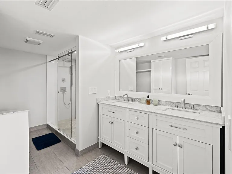 800 Jeffery St — Photo 14