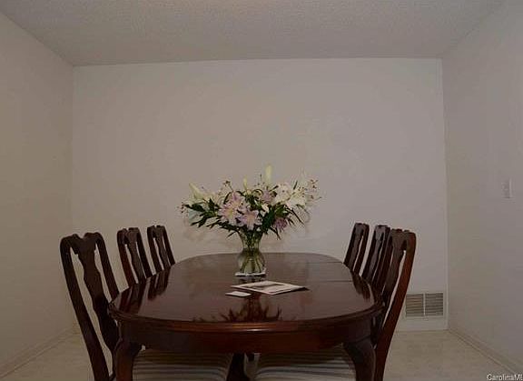 5th image of 519 Fallingwood Dr