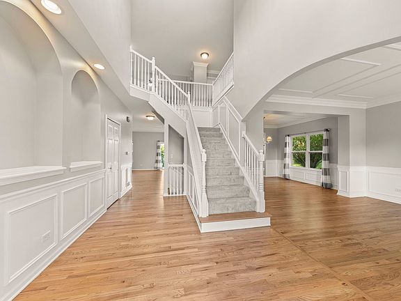 4th image of 25152 Thornberry Dr