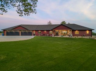 9035 Winslow Rd, Janesville, IA 50647