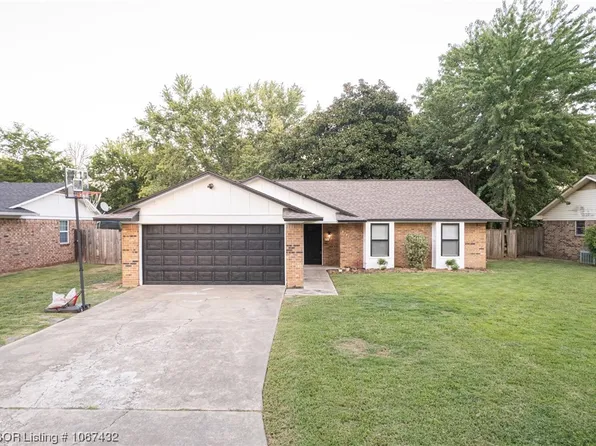 8701 S 31st Ter, Fort Smith, AR 72908