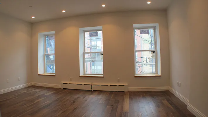 Rented by Keller Williams NYC | media 16