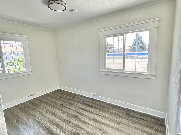 3rd image of 3990 S Normandie Ave