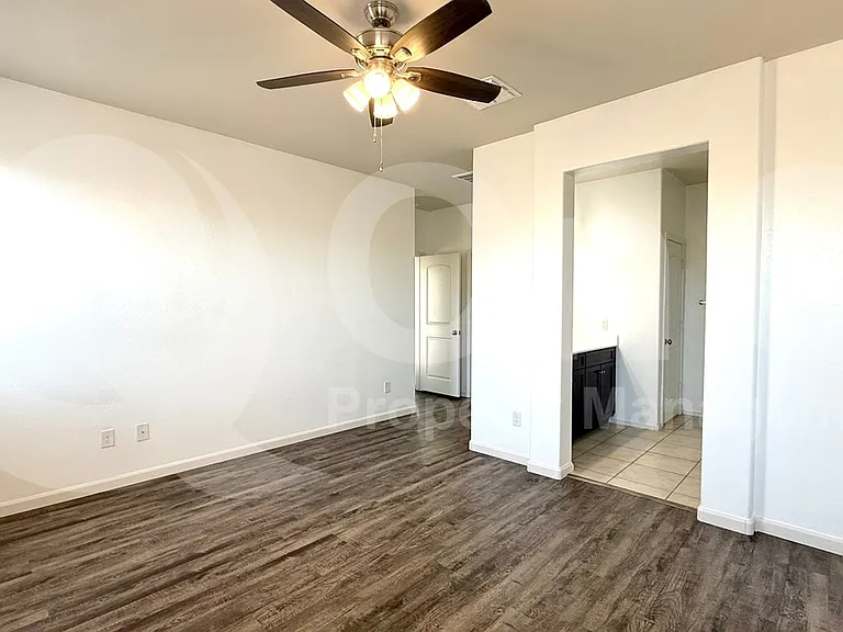 3756 N 298th Ave — Photo 14